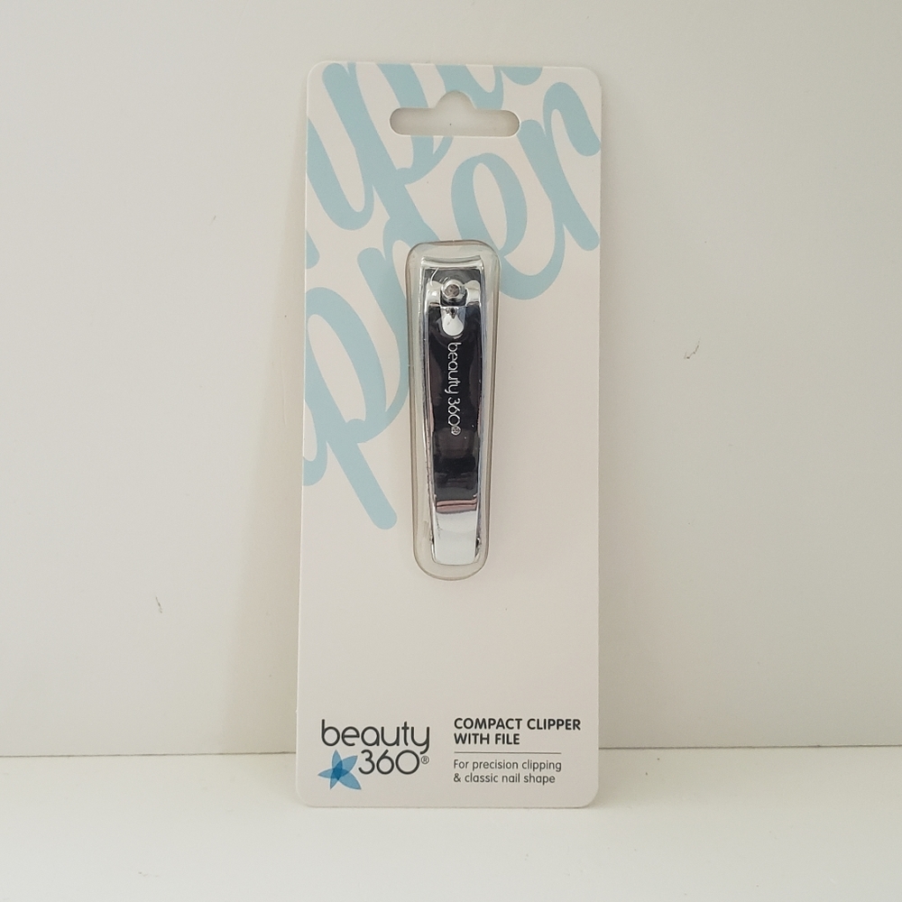 ⭐4/$15 Beauty 360 Compact Clipper with File